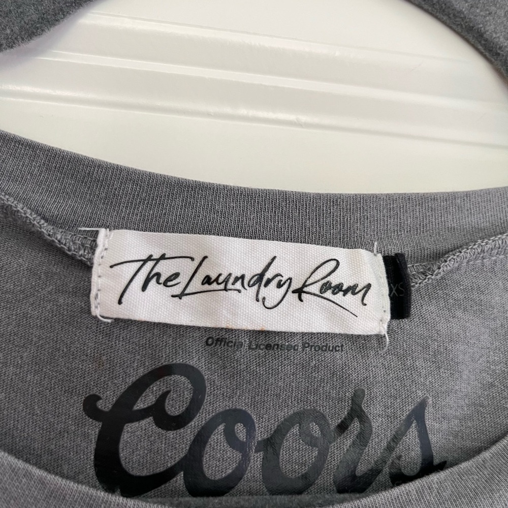 The Laundry Room Beer Wolf Cropped Shirt - Picture 3 of 5